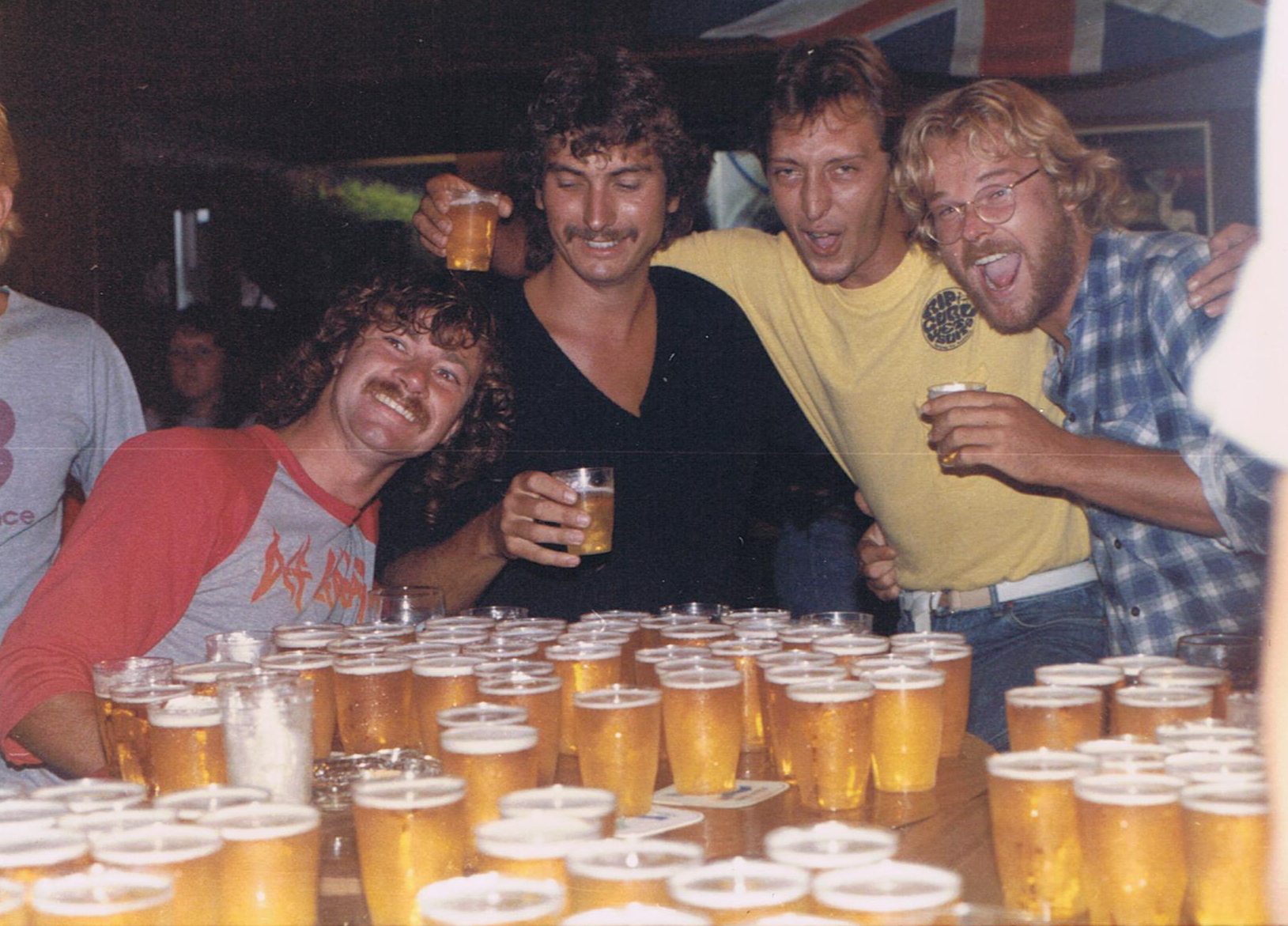 Your classic Aussie 'Sunday session' - Surfers Paradise - 1984